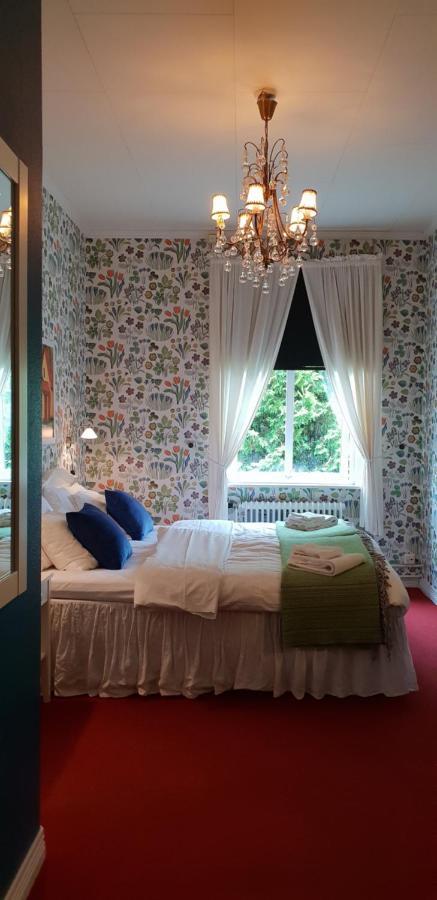 Hotell Oernen Турсбю Экстерьер фото
