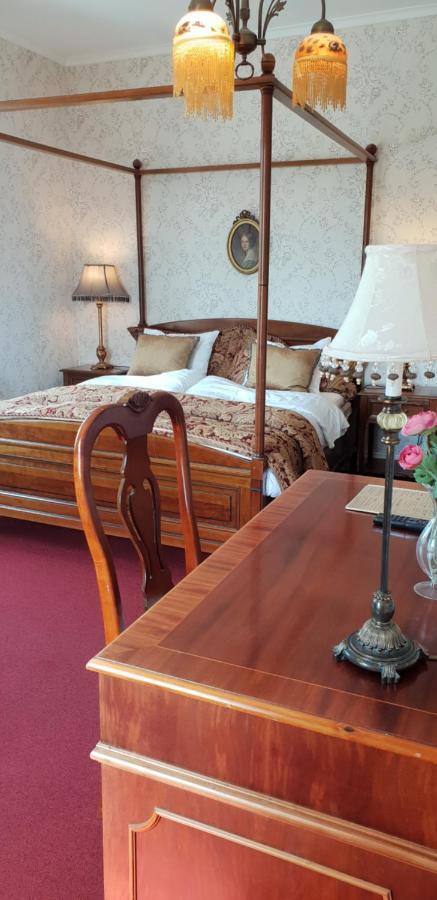Hotell Oernen Турсбю Экстерьер фото