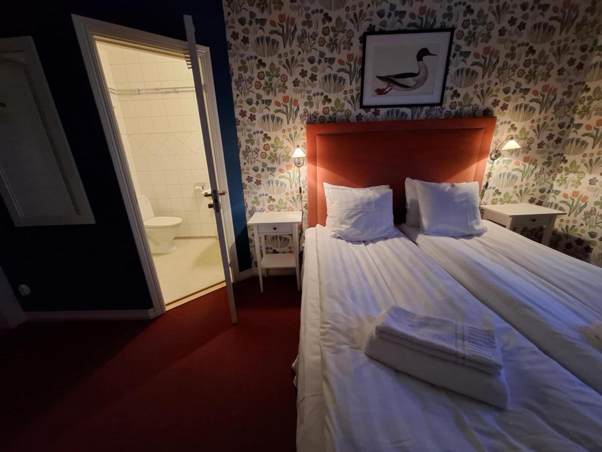 Hotell Oernen Турсбю Экстерьер фото