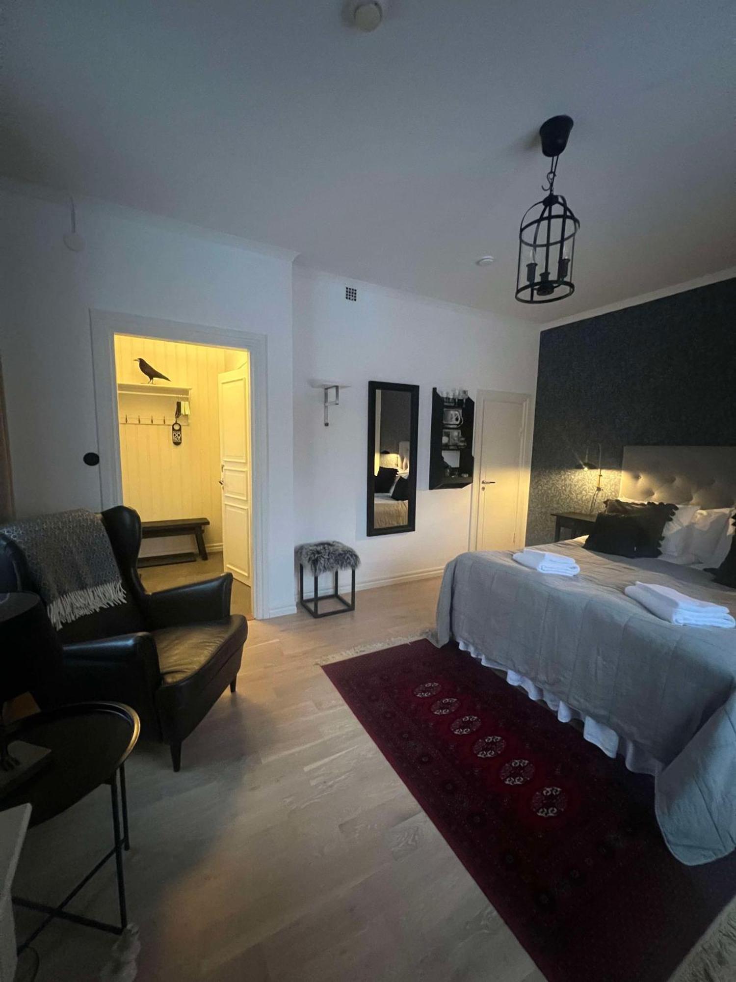 Hotell Oernen Турсбю Экстерьер фото